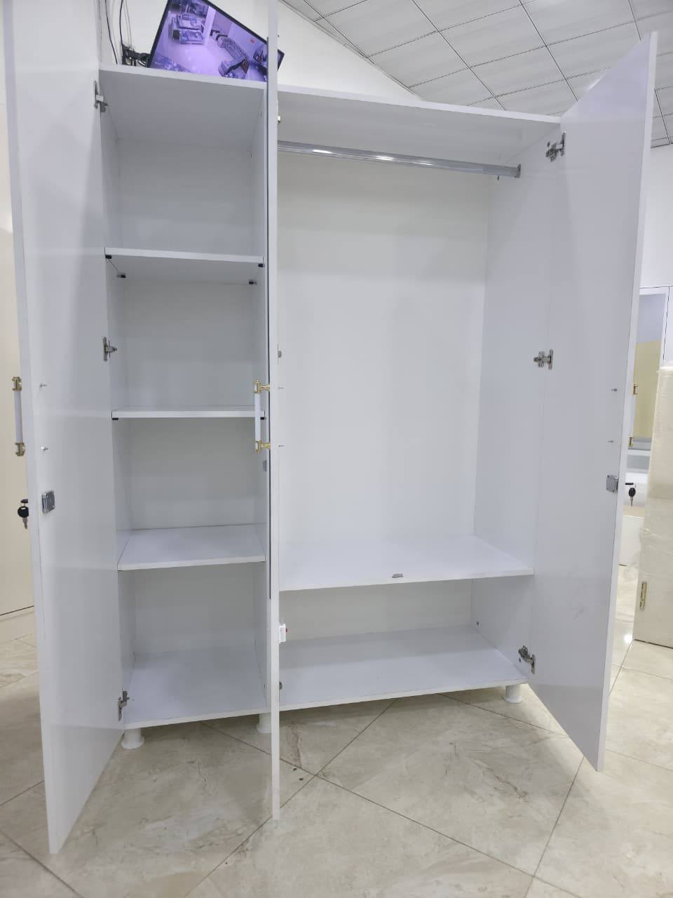 ✨ عرض مميز من معرض جودي للأثاث ✨
كنتور ملابس 3 أبواب بتصميم عملي وأنيق
مصنوعة من خشب MDF كامل
✨ مرآة مدمجة
🧥 رفوف واسعة + مكان مخصص للتعليق
🎨 لون أبيض يناسب جميع الديكورات
💰 السعر: 100 دولار فقط
📍 دهوك – مالطا
📞 0750767697
--------------------
#معرض_جودي_بدهوك 
🪑 أثاث تركي فاخر
غرف نوم – غرف جلوس – غرف شباب – طاولات – كنتور – أسفنج عالي الجودة
✅ عروض مميزة وأسعار تنافسية
📌 ناونیشان:
⛔مالطا خاری-فرعی ئکی به ری سیناعی- به مبه ری مه دره سه (مالتاژئری)
📌 العنوان:
دهوك – مالطا القديم – أول فرع قبل صناعة تصليح السيارات – مقابل مدرسة الابتدائية
(قريب من مطعم مالطا – كونديه مالطا – خارنگه ها مالتا)
#دهوكا_رنكين #موصل #خزائن_ملابس #اثاث_منزلي زاخو


**إذا كنت صاحب هذا الإعلان وتريد حذفه لأي سبب، رجاءا أرسل رسالة إلى الدعم الفني**