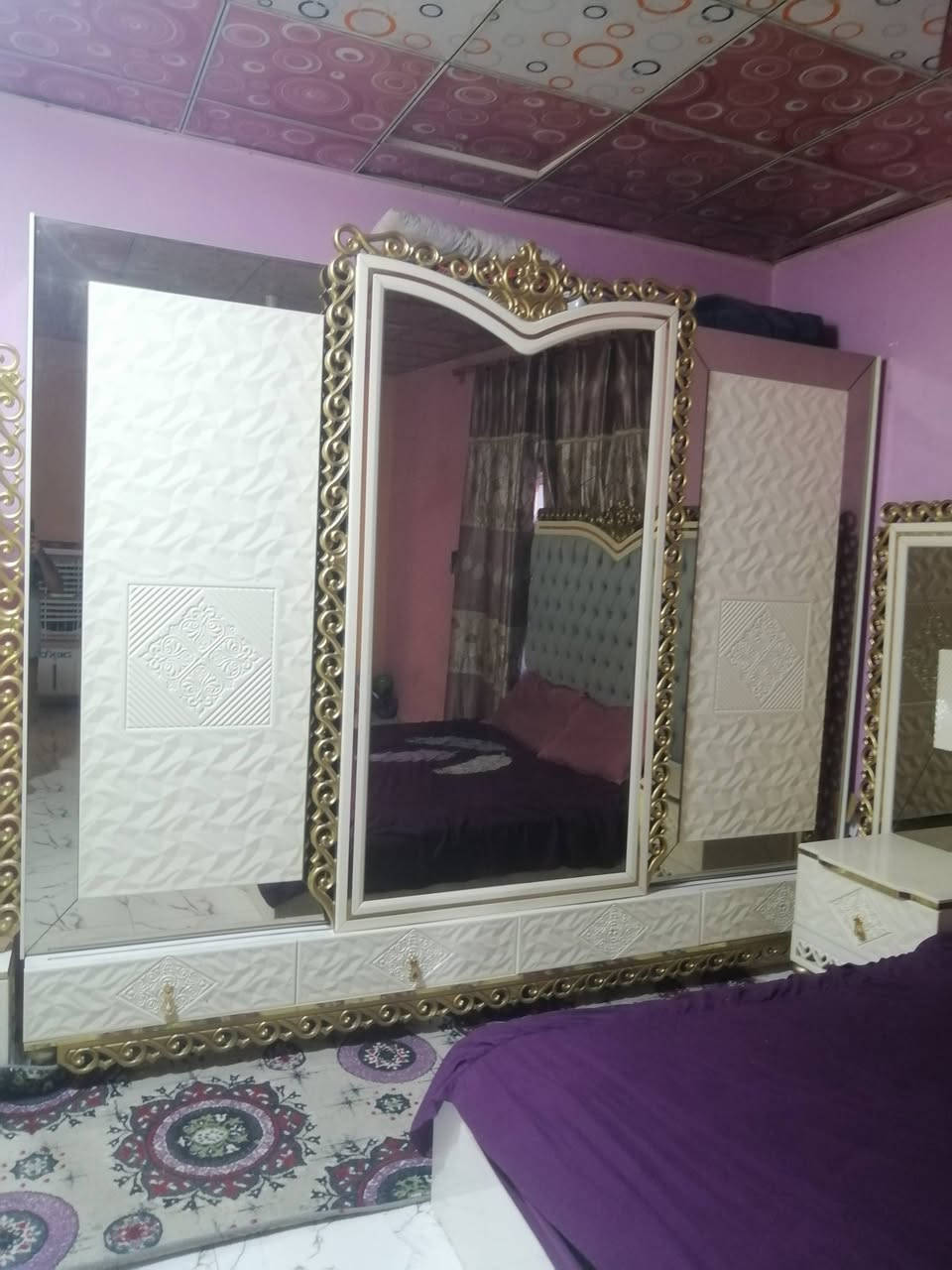 عيبسم الله الرحمن الرحيم السلام عليكم غرفه اخشاب تركي نوعيه الزينه وثقيل البيع مكاني رفاعي السعر 800 لاستفسار ***********

