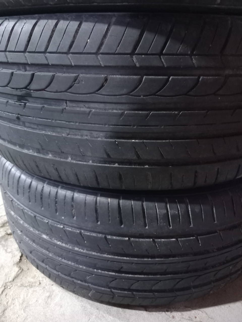 السلام عليكم... 4 تايرات(توسان..سبورتج) حجم 245/45/19 انتاج 2025 استعمال قليل 
سعر التخم:140 الف مع التبديل و البلنص 
العنوان:بغداد الجديده
للاتصال:***********
