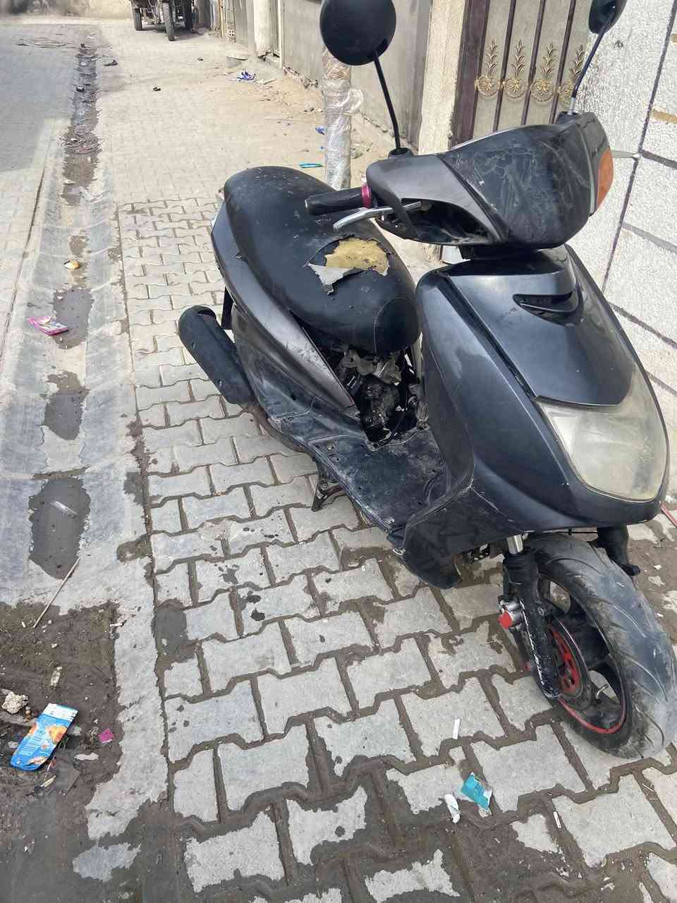 نكره سلف بس عوزه باتري وتربط الحار مالتها الرىيسي بس هسه هندر قفل 250 مكاني محموديه ***********
