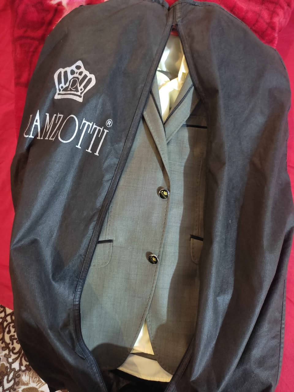 قاط رجالي شبابي نوعيه تركي لون رمادي  اخو الجديد اشتريته ب85 من غير القميص ، السعر الحالي 15 مع القميص ، عنواني المطيحه السنيديه البصرة, العراق


**إذا كنت صاحب هذا الإعلان وتريد حذفه لأي سبب، رجاءا أرسل رسالة إلى الدعم الفني**