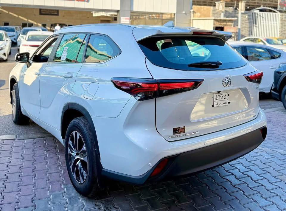 ♻️  تويوتا هايلندر GLE خليجي  2025 ♻️
  سعودي  ( عبد اللطيف جميل ) km.0 

سيارة تجمع بين الفخامة، الأداء القوي، والتكنولوجيا المتطورة🔝

فول مواصفات  GLE
🚘 الموديل 2025 خليجي
🚘 المحرك 2500 هايبرد
🚘 رادار امامي / اوتو ستوب / تحديد مسار 
🚘  7 راكب
🚘 فتحه سقف سلايت
🚘 صندوق كهرباء 
🚘 كيجات ديجيتل رقمية
🚘 شاشة كبيرة + كاميرا خلفيه 
🚘 بردات ابواب خلفيه + بردة خلفيه
🚘 كرسي السائق كهرباء
🚘 هند بريك كهربائي 
🚘 حساس خلفي + امامي
🚘 مري قابل للطي كهرباء
🚘 3 انظمه قيادة 
🚘 لايت فول زينون بك لايت LED
🚘 ويل كب قياس 18 أنش 🛞
🚘 تحكم تبريد خلفي منفصل
🚘 منافذ USB + TPC
🚘  باقي مواصفات الهايلاندر معروفه  
 
 ‼️لمعرفه السعر علق برقم 1 ‼️
نتعامل  ( بيع - شراء - مراوس -تسليم فوري )

عنوان الشركة📍.. بغداد - معارض البياع - الشارع الرئيسي

اوقات الدوام جميع ايام الاسبوع 
من الـ 10 صباحاً الى الـ 9:30 مساءً  ⏰

للاستفسار يرجى الاتصال على الارقام الاتية 📱:
 
***********📲
*********** 📲

📲‏‭***********‬
***********📲

📲‏‭***********‬
***********📲

‎ 🌹🌹تفضلو بزيارتنا واهلاً وسهلاً بالجميع
