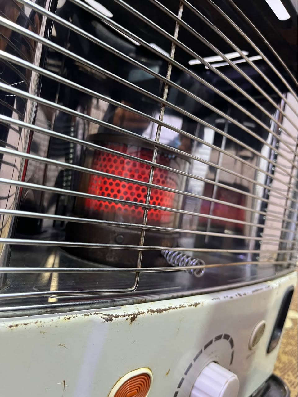 صوبه الحافظ نضيفه نارها تخبل وعلى الفحص سعرها 65 وبيه مجال المكان نهايه الشعله منطقه الدهله *********** بغداد, العراق
