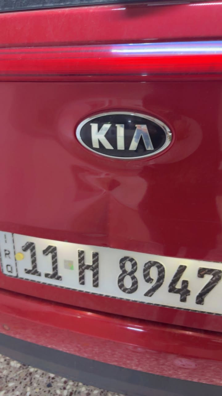 سبورتج ٢٠١٧ خليجي بسعر ١٧٠ ورقه
مكفوله للبيع 
عدا الطخه والشخط  الي موضحه  
ممشاها واضح بلصور مال دشبول
داخله حمصي
سياره كامله مكمله متحتاج اي شي 
صدر كامل 
تبريد قطعيتن 
 وياها فيت بم اصلي مال شركه اضافي جديد والمشدود بيه هم جديد 
مكانه شارع فلسطين او صليخ او شارع المغرب
***********
موجود بلوتساب طول لوقت 
واي استفسار حاضر
