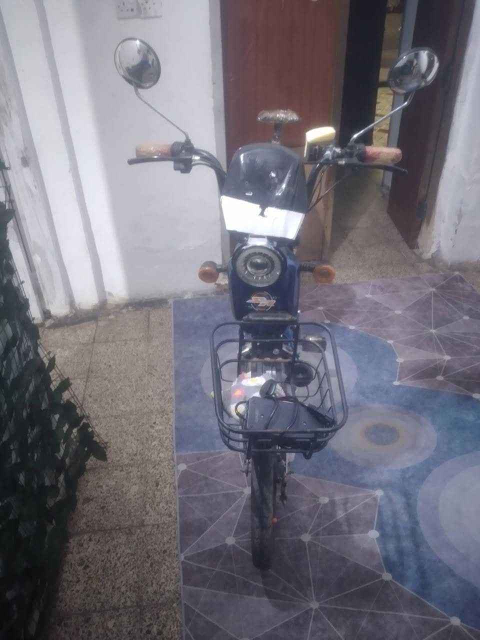 سلام عليكم
شباب موطور شحن للبيع  مابيه اي نقص  مثل ماواضح بلصوره لسعر 250
تصال ع رقم ***********  موجود واتساب
