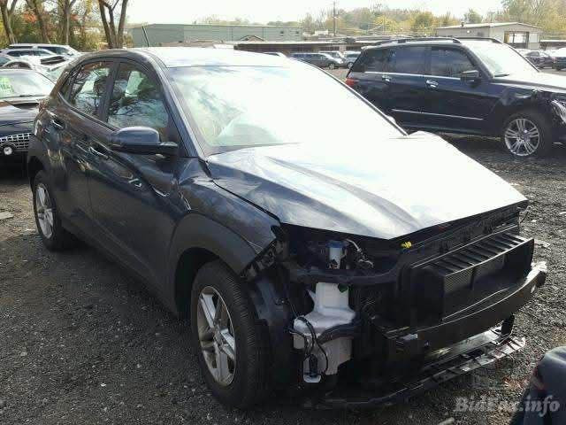 ‏سلام عليكم سيارة كونا للبيع موديل 2018 محرك أربعة سلندر 2000 دوش السيارة ماشية 99,000 السيارة أنا أبيع حزام صبغ المكينة كفالة والقير ما مفتوح السيارة تعمل بنزين + غاز ￼ سعر السيارة 110$ مكان السيارة بغداد رقم التواصل *********** متوفر WhatsApp واتصال ￼
