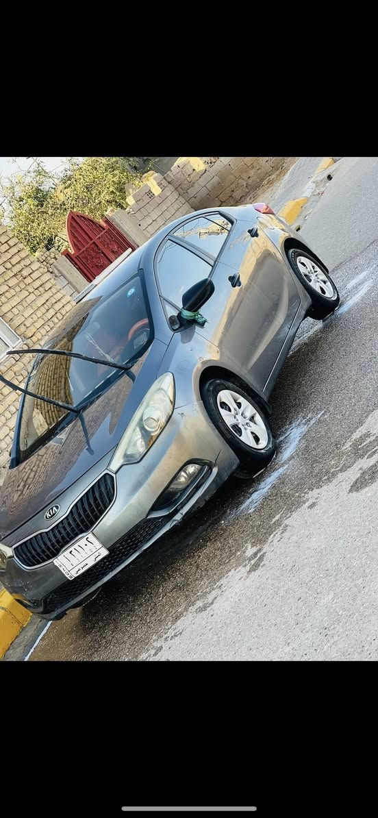 السلام عليكم 
سيراتو 2016 السياره جاهزه  
لتواصل ***********
