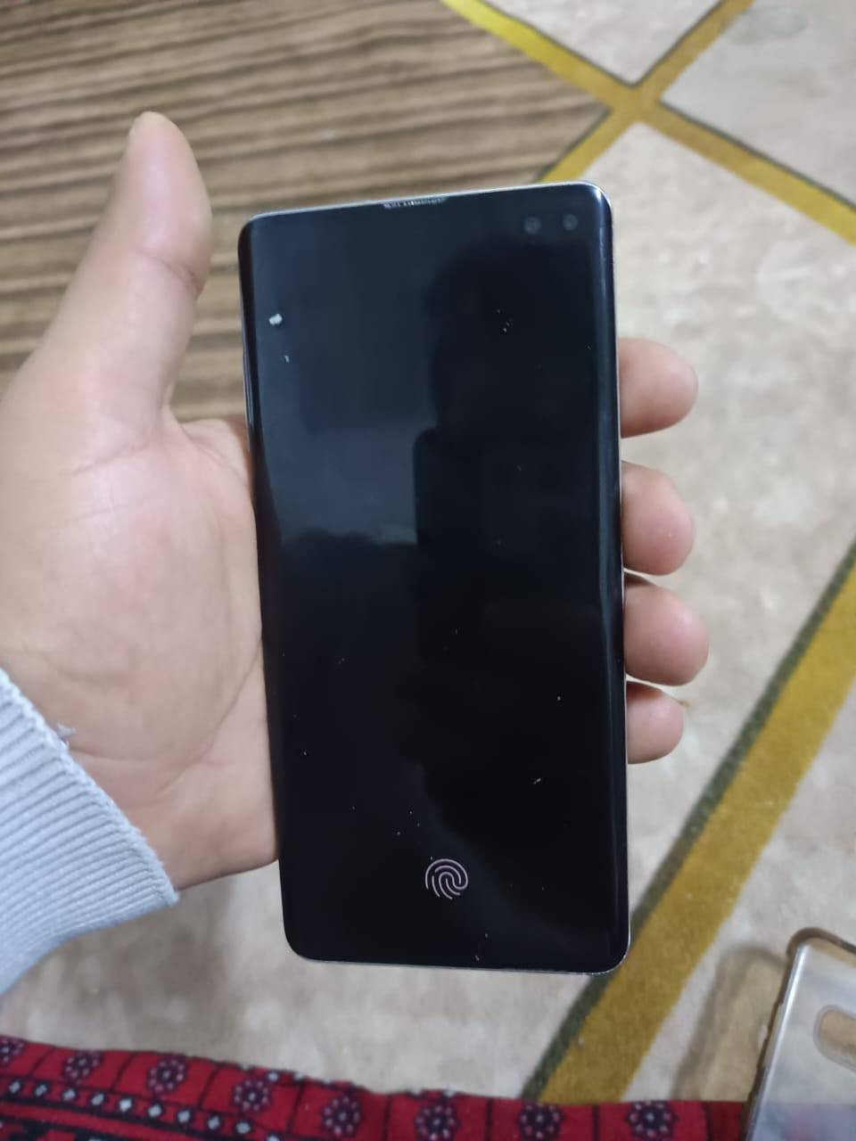 سلام عليكم 
سامسونك اس عشره  جهاز نضيف كلشي ماعيز فقط دكمه التشغيل ضاعت للعلم هي مغناطيس يعني تكدر تاخذ وحده تفصيخ لامفتوح ولا بدل شي بي هاذا الفطر بالضهر صغير أو مامثر للبيع او مراوس بايفون ***********
