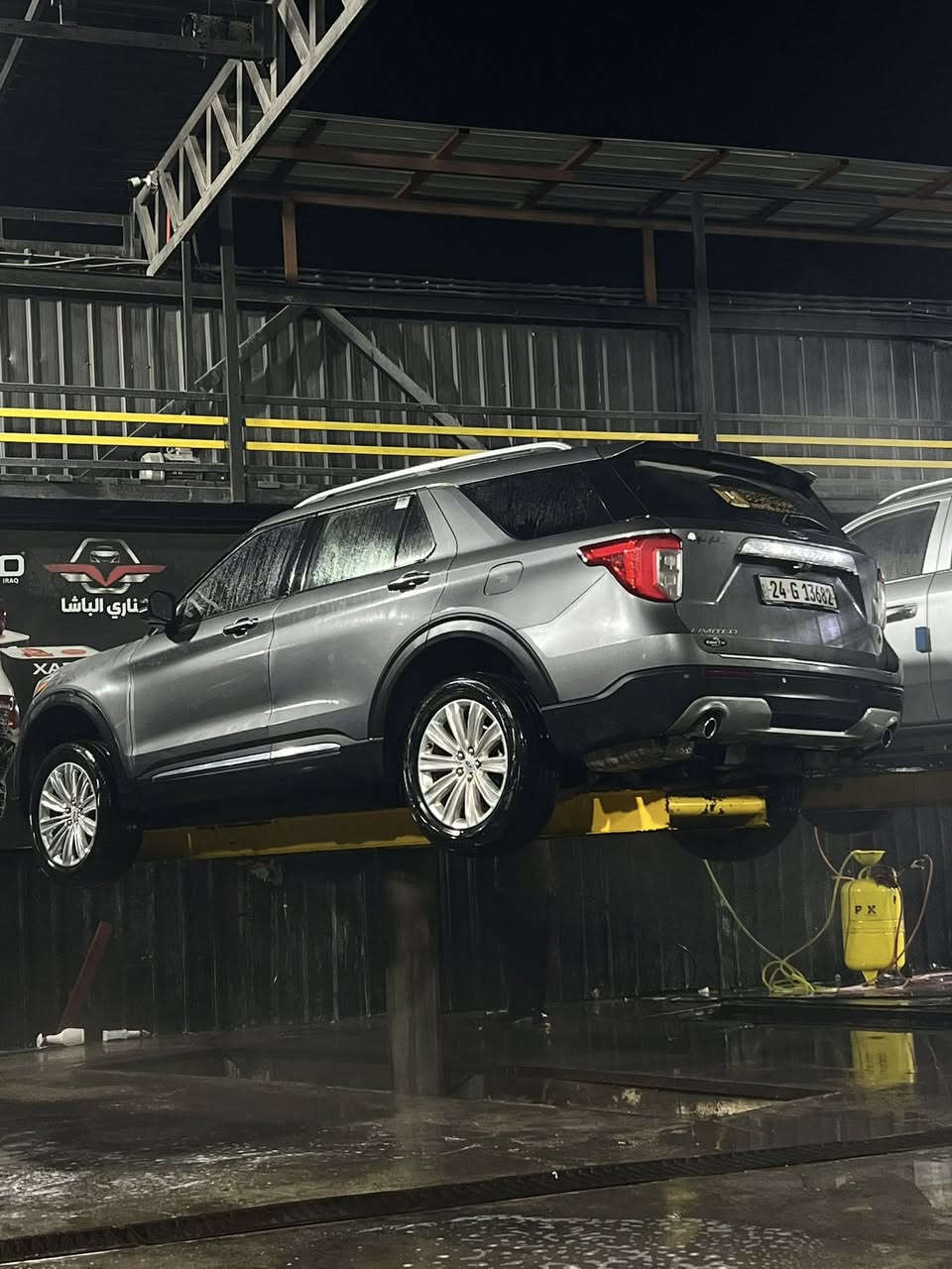 سلام عليكم 
فورد اكسبلور ٢٠٢٢ فول مواصفات لمتد 
نتحدث عن القوة ولمتانة ولعزم ول موصفات بسيارة واحدة 
الضرر كلين تايتل فقط دعامية امامية بدون ايربكات شرط ماطاكة فقط بردات طاكة 
مواصفات بانوراما كشنات تيريد تدفئة واحد على واحد 
ماشية ١٤٢ الف كيلو مو ميل كيلو 
بدون قطرة صبغ 
عنوان موصل واربيل 
رقم تلفون ***********
سعر ٢٦٥ بيها مجال بسيط للشراي
