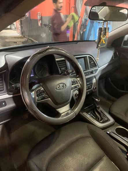 السلام عليكم سياره النترا اربيل موديل 17 دوش ماشيه 200 ضربته چاملغ اماميه جهة السايق گير ومحرك مكفول السعر 120 ورقه وبيها مجال بغداد
باقي التفاصيل ع رقم الواتس 
***********
