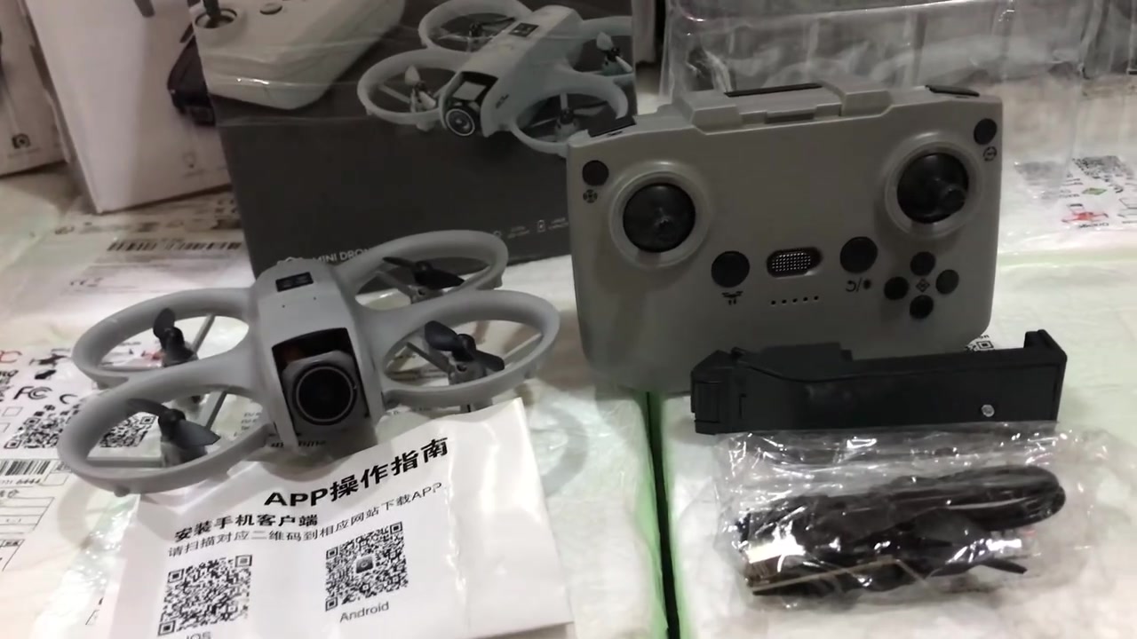 درون GT3 غني عن تعريف 
حساس تجنب عوائق 
تصوير فوك HD 1080بكسل
دبل كامره امامي سفلي 
مكان كركوك سعر 40 الف فقط


**إذا كنت صاحب هذا الإعلان وتريد حذفه لأي سبب، رجاءا أرسل رسالة إلى الدعم الفني**