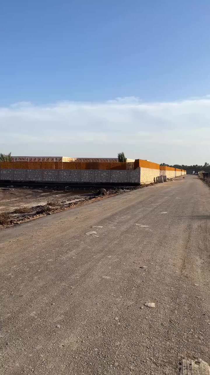 ✨فـــــرصـــة إسـتـثمـٰـار مـمـتـازه✨
✨تقسيم جديد دوانم  ✨ 
🔥كافه الخدمات ماء كهرباء تبليط 🔥
الموقع النيل بدايه السريع اول جسر مشاة عبر الاروائي 
الواجه للدونم 40م والنزال 60م ممكن بيع اكثر من دونم حسب الرغبه 
نــــوع الـعـقـار : طـابـو زراعي 
—————————————
الـســعـر - سعر الدونم 130 نهائي 
******************************
(شــركــة #حــافــظ للأسـتـثـمار الـعـقـاري)
مـوقـعـنا : بـابـل شـارع 60 - مـجـاور كـافـتريـا سـيف بـقلي
نـستـقـبل جـمـيع الـعروض الـعـقاريـه ↪️
بـيع -شـراء - تـعـقيب - إجـازة بـناء - إفـراز- رهـن 
**********************
للأسـتفـسار او الأتـصـال ↪️
 📞***********
📞***********
