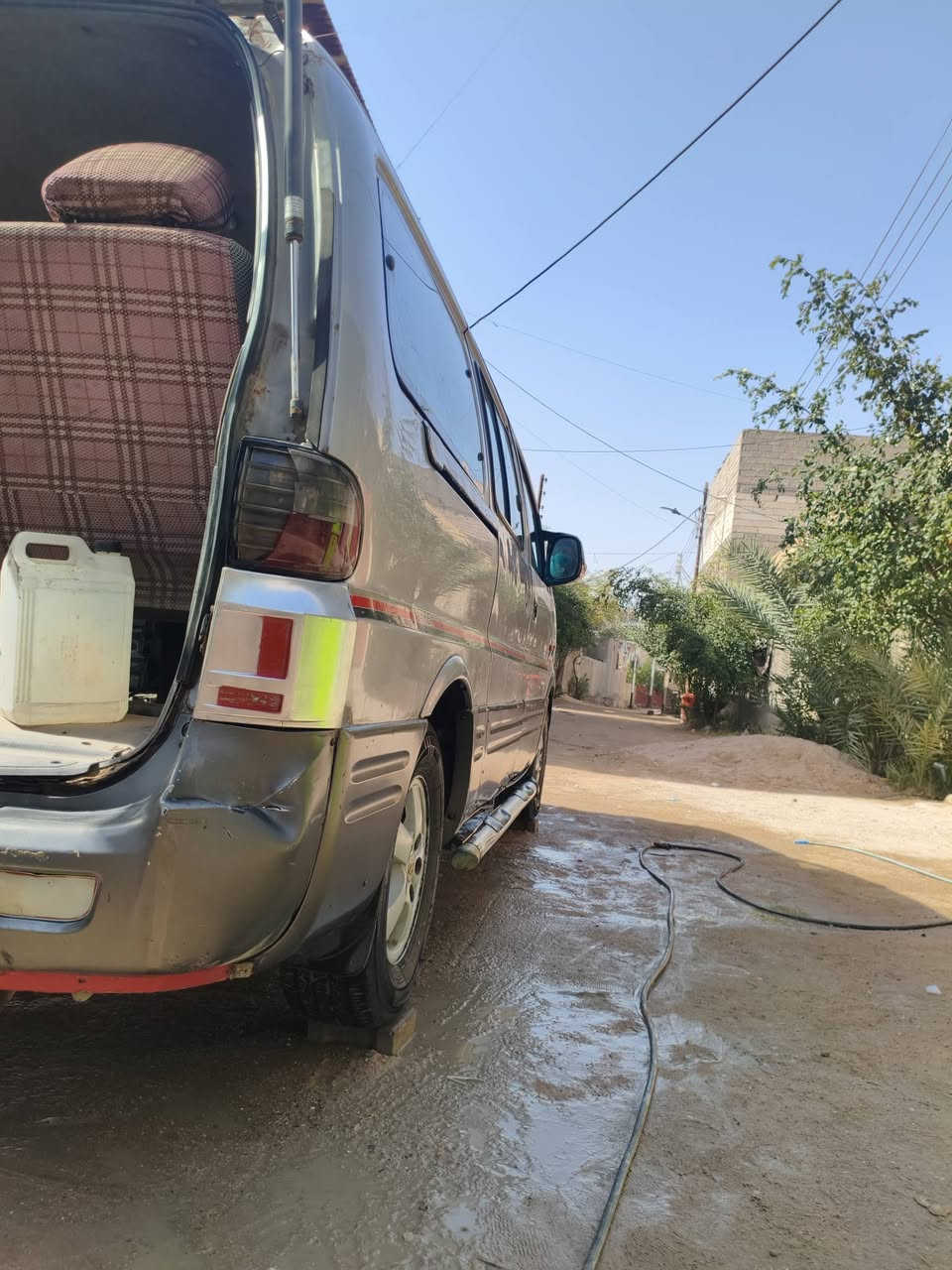 السلام عليكم ستاركس 2007 بسمي كفاله  من ضربه عيب شرعي كص معجون صبق  كفاله تخم تاير حداديه زينه مسكر اوتوماتيك لون سلفر  شواصي معمرات اثنين كلش قليل  دواخل جديده تبريد شرط بس كمبريسر   سعر 85وبيها مجال  ***********
