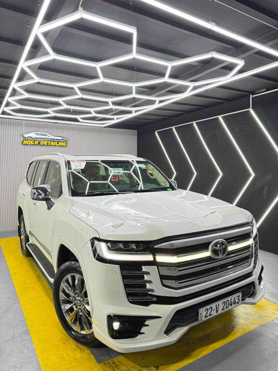 تحية طيبة بكل ماهو جديد و مميز 
🔹لاند كروز ( توين تربو ) GXR 

🔹السعر / ٦٣٨ ورقة مجال بسيط

🔹موديل / ٢٠٢٢ تحديث كامل VX 

🔹عداد المسافة / ٦٥ الف كم 

🔹ملاحظة / كل اغراض الشركة موجودة بصمتين موجودة

🔹مكان السيارة / السليمانية 

السيارة كفالة عامة من الدعامية لدعامية اي شي مابيه جديدة جدا و احلى من الصور بهواي كارتون السيارة 
كير و محرك كفالة و جديد حدادية و تايرات جديدة سنوية جديدة تحويل حاضر .
————————————————-
( توين تربو ، فتحة ، شاشات تطبيق ، فور ويل ، زنون ، 
شاحن وايرليس ، اغراض بلادية ، كشنات تبريد ، سبورت ، 
ايكو ، ايكو بلاس ، بصمتين ) بعد هواي مواصفات .

🔹للاستفسار / *********** السليمانية, العراق
