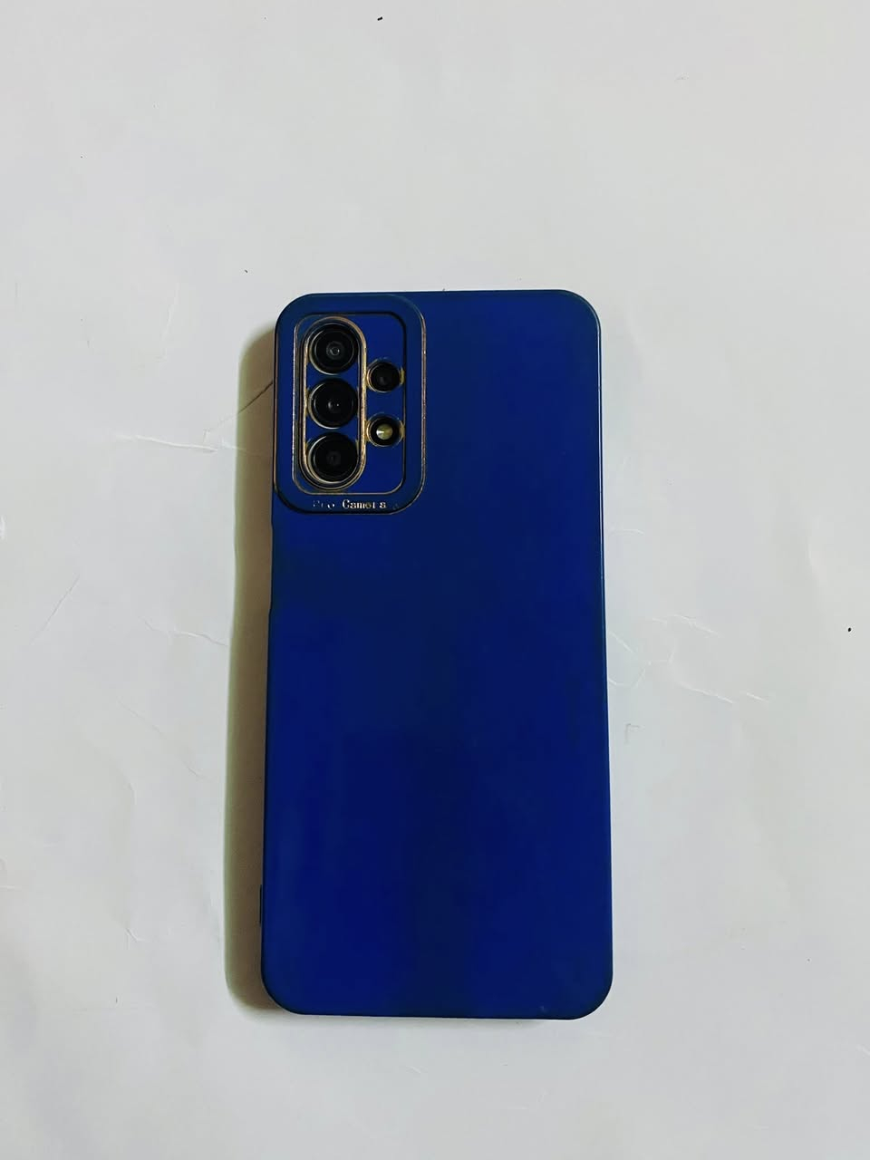 السلام عليكم تلفون اي13لبيع ذاكره64سعره 70وبيه مجال ***********
