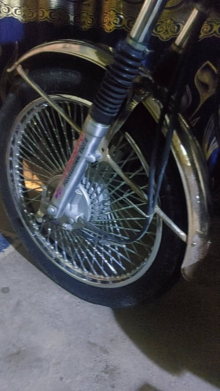 تايكر 20 شرط مامفتوح سعر 475 بي مجال شيء قليل مطور زيرو نضف من صورة مكاني حي سماح ***********
