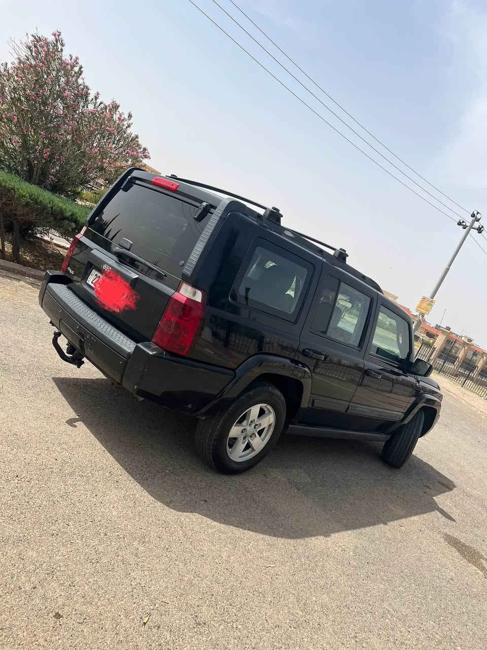 سلام عليكم اخوان
عندي سيارة جيب كوماندر ٢٠٠٧ للبيع 
المواصفات 
محرك جديد ٣٧٠٠ 
تبريد مركزي 
تحديد سرعة 
مانع انزلاق 
دبل اكسل 
سبعة راكب 
السيارة مصبوغ عام جمالية بدون حوادث والسيارة هزة جديد سنوية جديدة وسعر ٨٥
للاستفسار ***********
