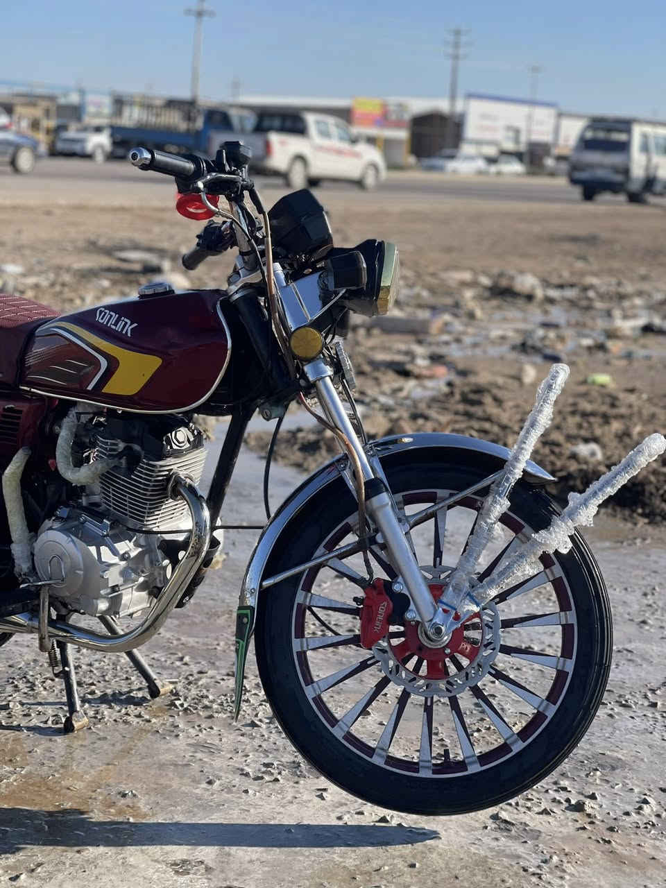 سلام عليكم شباب دراجه للبيع سيفان سونك موديل 2024 نضيفه اخت الجديده اوراق اصولي تترقم دراجه مكفوله كفاله عامه مابيه اي نقص تجي تفحص وتروح السعر 730 وبيه مجالل لطيبين مكاني قرب كاطون الرازي رقم الهاتف ***********
