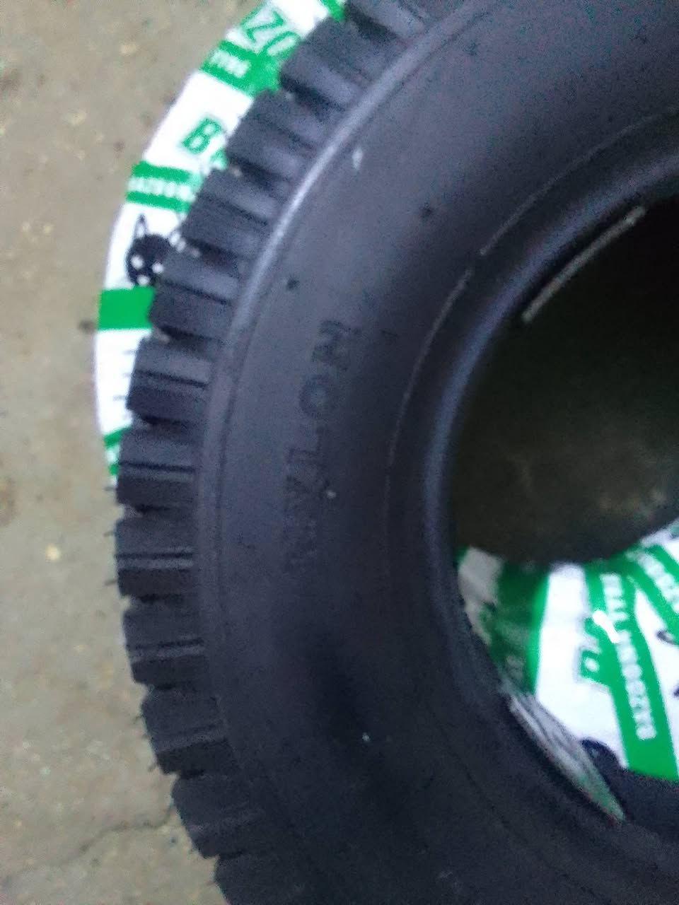 السلام عليكم تأيرات جدد اشتريتهن وماحتاجيتهن عدد 2السعر الواحد 18اثنين32قفل العنوان  شعب ***********
