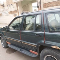 شيروكي • ١٩٩٤ • VVT ٢٥٠٠
