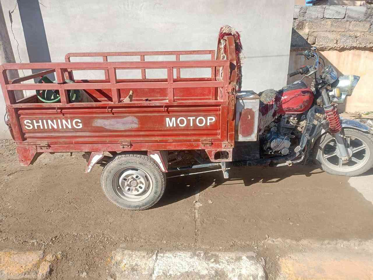 السلام عليكم  
متاح ستوته للبيع 
النوع جمره 
الموديل 2017 
محرك 2020.
السعر 900           
           اسيا ***********
         كورك ***********
