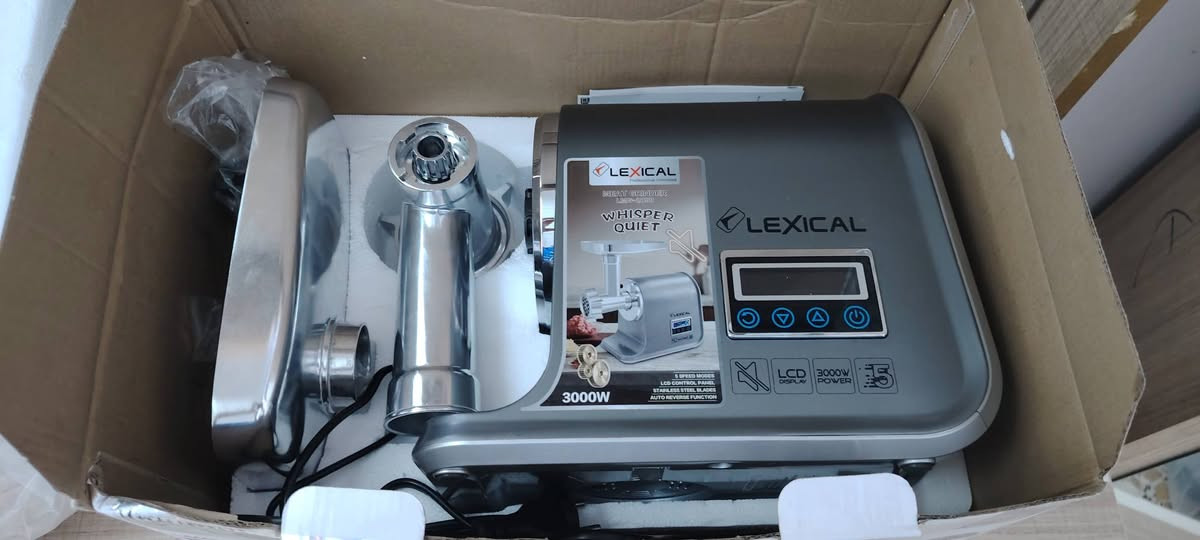 ماكنة ثرم لحم حديث اوتو ماتيك لمس
مستعمله قليل جدن  نضافه 100٪
سعرها 125
للاستفسار. ***********
متوفر واتساب
