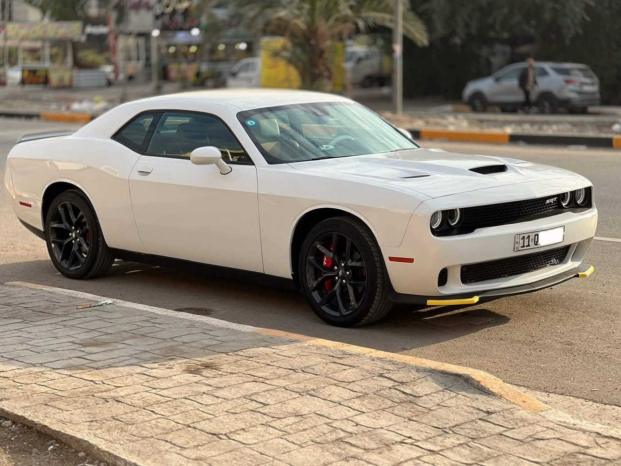 النداء الاخير لاست كول
رقم بغداد دولي بأسمي
 ماشيه37 الف 
محرك 3600 
حادث تبديل بنيد وصبغ جاملخ وشويه من باب السايق ونص جاملخ صدر
تو ويل 
كشن السائق كهرباء 
ويل 20 اصلي بلاك توب 
غرفة اصليه داخل جلد وشاموه مشمشي اصلي
شاشه كاربلي 
منظومه زنون 
كامره 360 
بجم محدث srt شغل درجة اولى 
سياره مابيها اي نواقص من كل النواحي 
السعر 180 وبيه مجال  
الهاتف ***********
