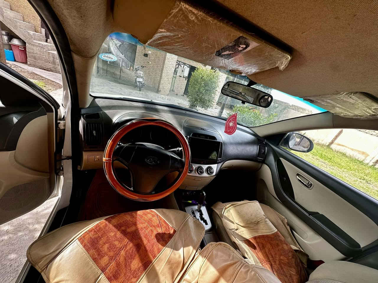 السلام عليكم النترا ٢٠١٠ رقم أربيل الدولي  خليجي مكفوله من صبغ وتبديل كفاله محرك كير تبريد تخم تاير سياره جديده السعر 115 وبيه مجال الشراي ينتصل ***********
