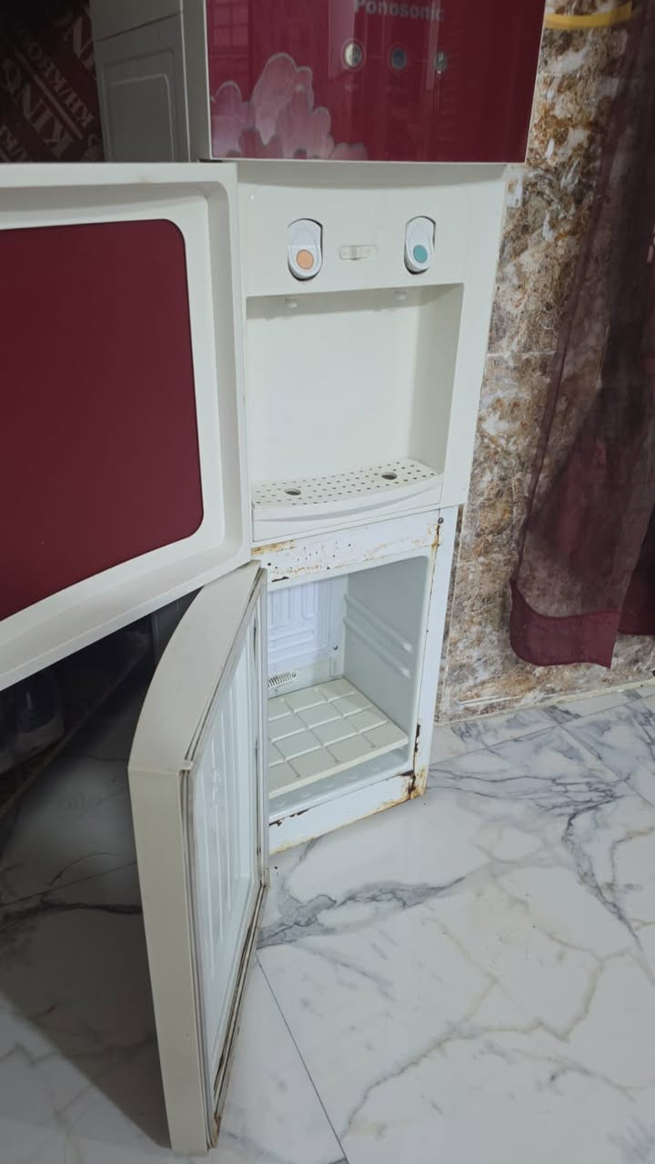 براد ماي لبيع سعره 30 وبيه مجال اي اغراض عدكم لبيع دزوها خاص ابيعهن بنسبة بسيطة


**إذا كنت صاحب هذا الإعلان وتريد حذفه لأي سبب، رجاءا أرسل رسالة إلى الدعم الفني**