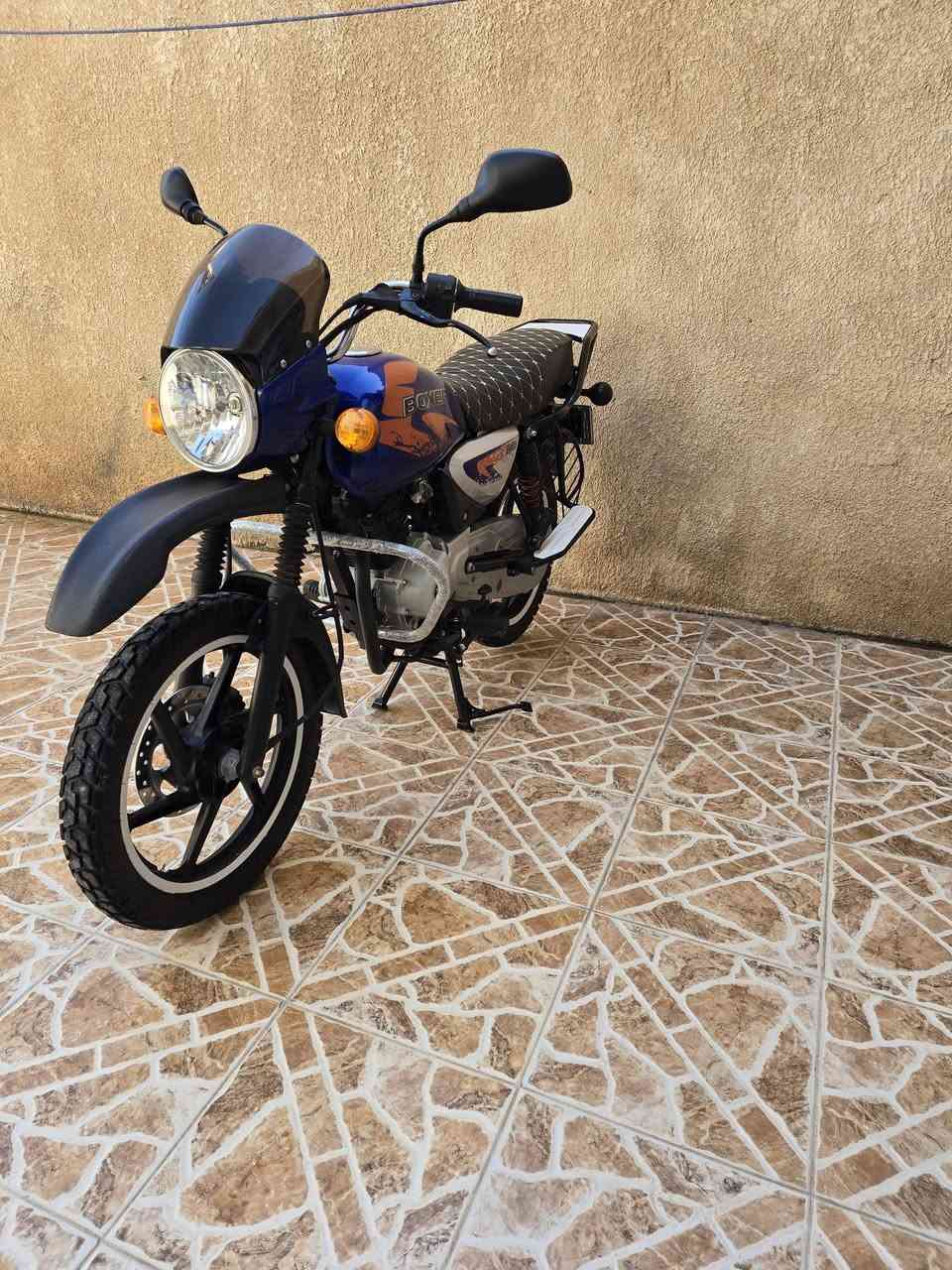 السلام عليكم شباب
بوكسر للبيع 
موديل 2023 
 نازله 2025 
دراجه زيرو
مكفوله كفاله عامه 
دراجه رقم وسنويه ديالى 
نكليزي تحويل ثاني يوم 
مكاني ديالى خالص
 الشراي يتصل على هذا الرقم ***********
