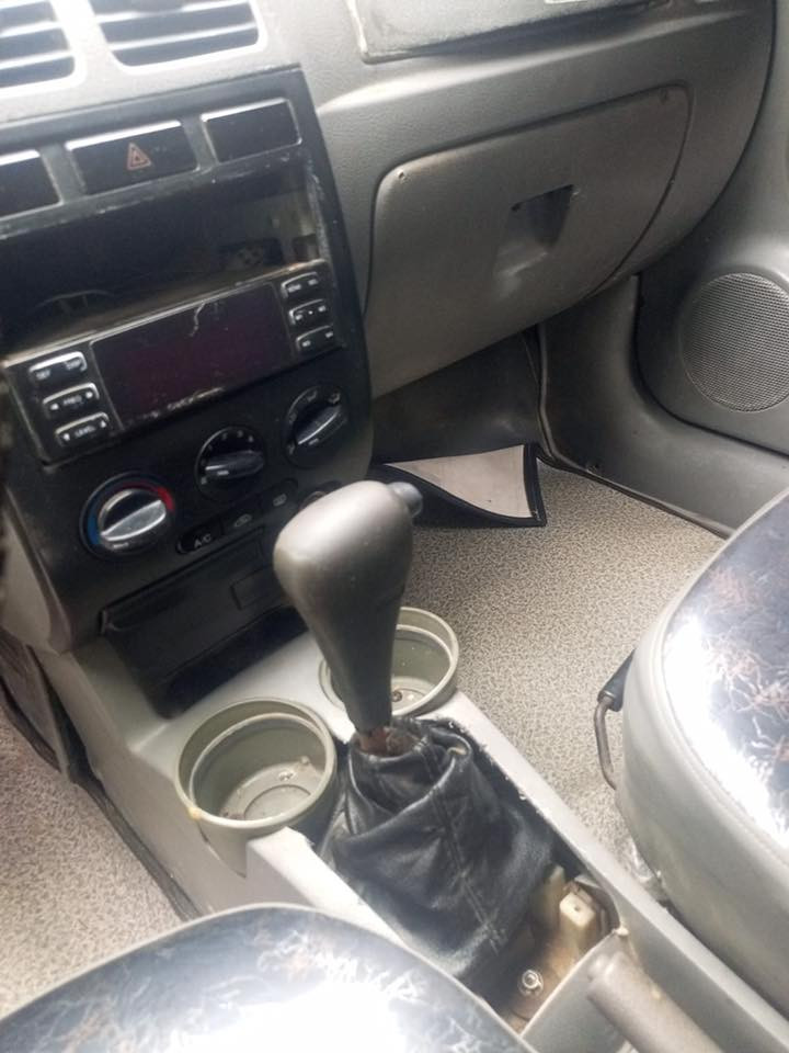 كيا ريو 2003
رقم بغداد اجره بدون راعي ابيع كوم حديد
مكينه وكير كورلا ببكاجو 1600 بيه خيط بخار 
كير جديد مشط جديد 
تخم تاير دوشمه جديده 
سياره خير من الله
كير اوتو اقتصاديه 
سعرها 19وبيه مجال للشراي بدون مراوس 
مكاني ام الكبر والغزلان قرب كراج ابو الريش
رقم راعي السياره ‪+964 786 548 0878‬
