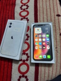 ايفون11مامغيرشئ بطارية فقط١٠٠% زاكره 128 السعر ١٨٠ 07886162249وبي مجال...