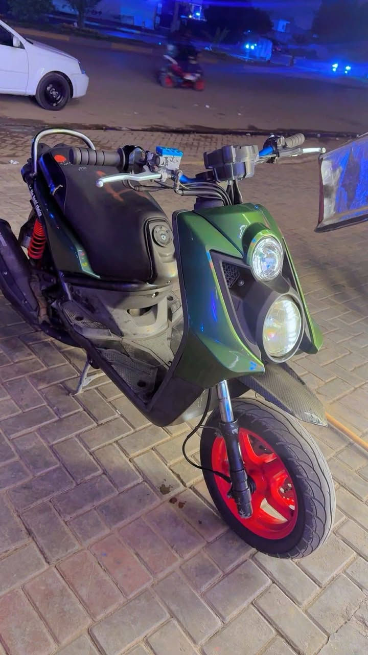 السلام عليكم
للبيع بلاديه اللون زيتوني برغي ممفتوح بيه نضافه 95% الدراجه شلعه ومعدل الدراجه مكفوله كفر ومحرك مكفوله من الصبغ والتبديل سوادات ملاح فول ختم البلاد بالبجم ستيرنه رياضي جاي وياه من الخارج الدراجه تتعب تكول نضيفه بالنسبه الي ع الجبليات الي جاي اشوفه اكدر اكول هاي انضف وارتب جبلي نزلت من الرمبه مكاني محموديه  السعر خاص ماسنجر او واتس او اتصال الرقم ***********
