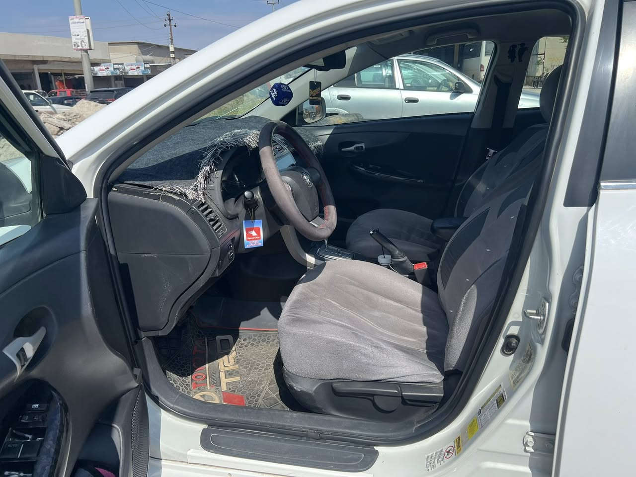 كورلاه موديل 2012سياره بدون صبغ بس شبرين جو قبغ بتزين صبغ باب وره نفرا شبرين بخ بدون دواخل  كير محرك بيشرط سياره بىشرط تحويل رقم سنويه جديد سياره موجود في زاخو سعر146//***********
