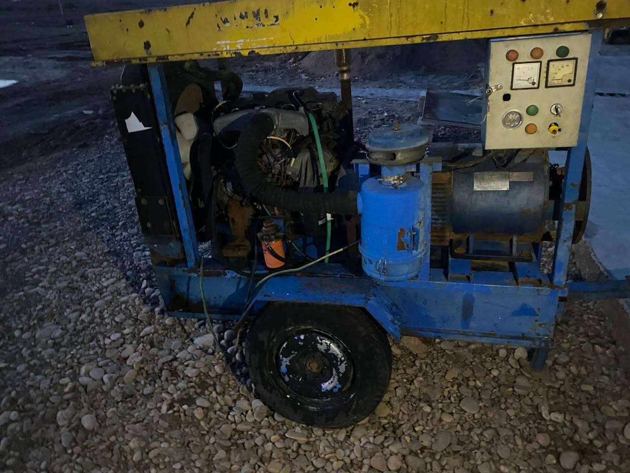 مولد كيه للبيع السعر 14  ورقه بي مجال ***********
