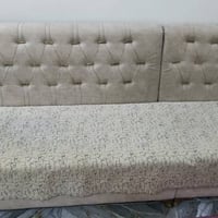 تخم للبيع نضيف كلش  السعر 225 وبيه مجال بسيط  للاتصال 07722208483