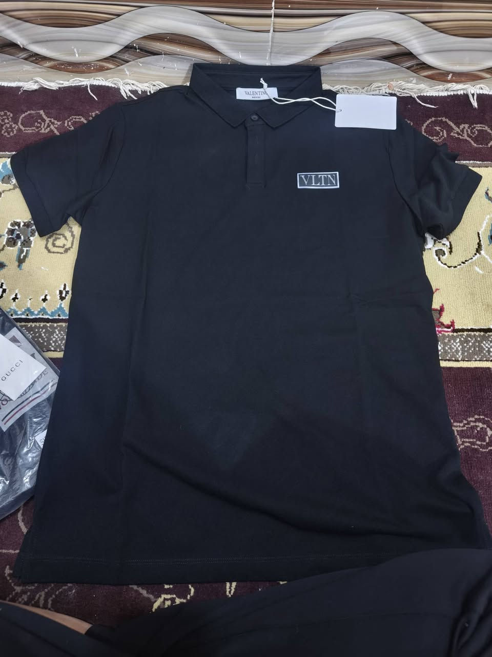 حبايب تشيرتات ماركة كلهن صنع ايطالي
بلنسياكا قياسها xl تجي بدون ياخه
فالنتينو قياس xl ياخه
كوجي قياس l ياخه


**إذا كنت صاحب هذا الإعلان وتريد حذفه لأي سبب، رجاءا أرسل رسالة إلى الدعم الفني**