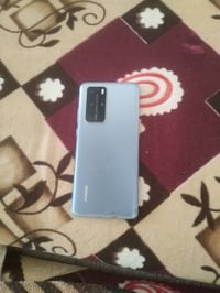 هواوي بي٤٠ برو • يحتاج شاشة • مستعمل