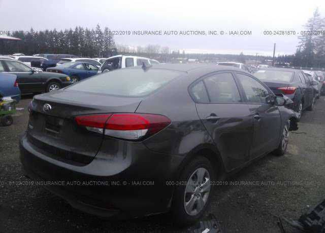 سلام عليكم مرخصة الادمن المحترم فورتي رقم بغداد
موديل ٢٠١٧ وارد امريكي 
بيها ٥ قطع صبغ بدون دواخل 
كير مكينه كفاله 
مكينه ٢٠٠٠ دوش 
كير اي تي 
صدر مكفول 
تبريد تدفئه مكفول 
ماشيه ٨١ حقيقي 
وصور حادث مرفق بالمنشور 
السعر ١٠٤  وبيها مجال كلش قليل
عنواني بغداد البياع ***********ممتوجد عل نت انتصل عل خط
