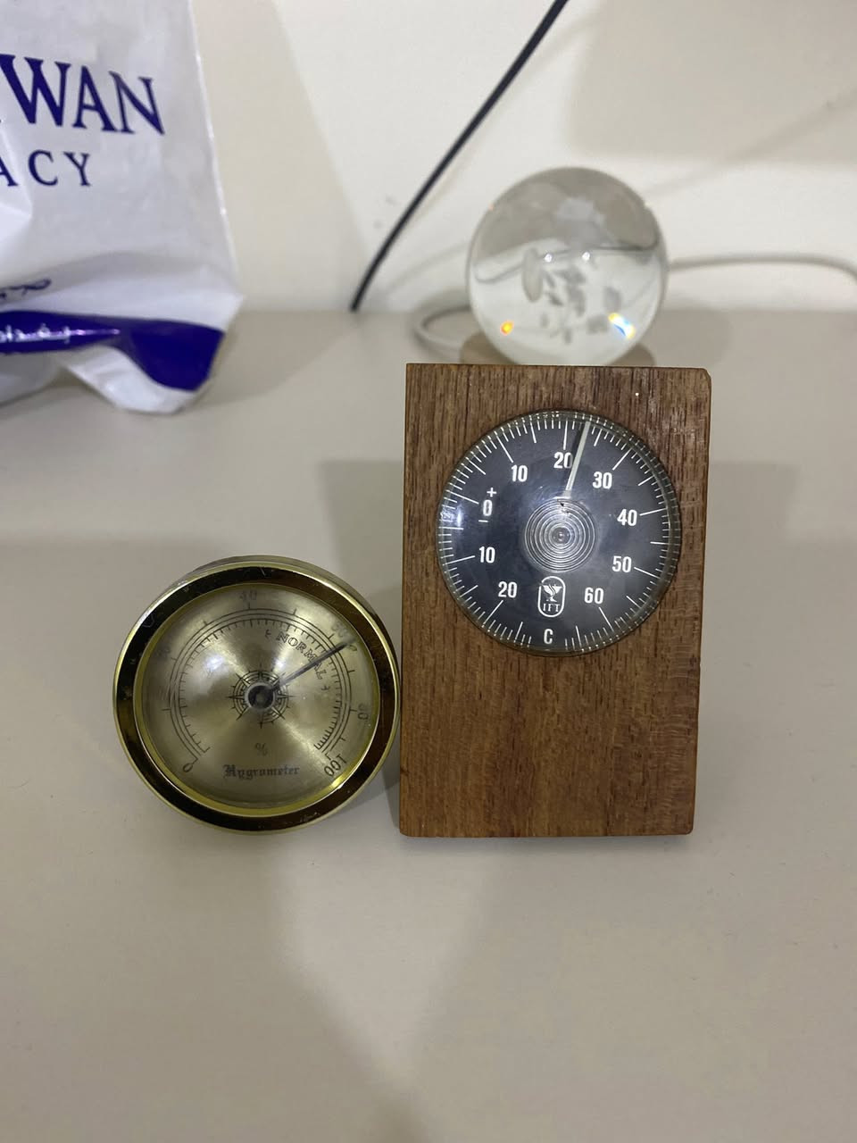 السلام عليكم اخوان للبيع غراض كلها اصلي كل قطعة و سعرها اي شي يعجب دزلي صورته ع الخاص او اتصل مكاني بغداد الدورة شارع ٦٠ و يوجد خدمة توصيل 🚚 بغداد و المحافظات 
***********
