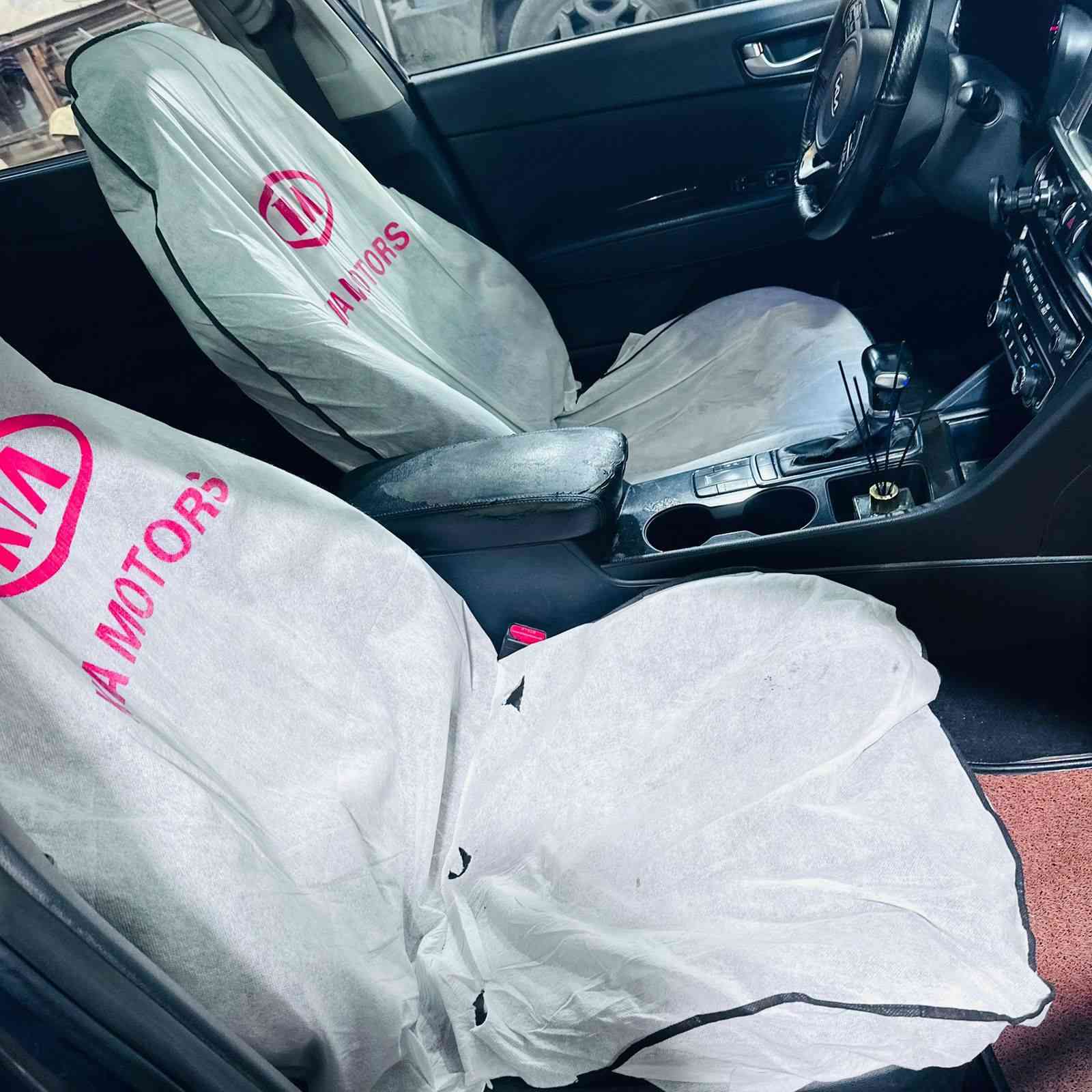 تريد سيارة رخيصة وvip
سلام عليكم ورحمة الله 
اوبتما 2016sxl
اعلى فئة بلاوبتما تلاث انظمة قيادة
(نورمال -اقتصادي -سبورت)
ماشية ١١٦الف 
المحرك 2400
مواصفات 
تحكم ستيرن 
بنوراما كامل ع سيارة 
حساسات 
قطعتين تبريد 
دمام مضخم اني شادة بيدي ٢٠٠دولار 
سستم سماعات ١٠كامل 
سبير منازل 
كشنات جلد 
رادارات مريئ 
حادثها جنطة الحوض الخلفي وجاملغات الخلفية  وبنيد مصبوغ ابيعلك احزام 
السيارة جاهزة ع ايدي وحلوة حيل احلى من الصور سونار موجود 
مكانها بغداد 
السعر ١٢٠وبيها مجال والشراي ماقصر وية 
***********
