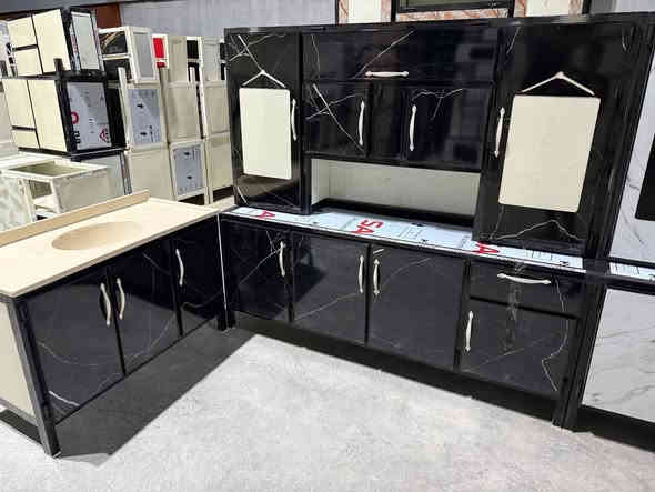 كاونتر قياس مترين ارضي وملحق
والسنك  متر و ٢٠ مرمر 
السعر 260  الف
للحجز  والاستفسار مراسلة الصفحة

 او التواصل واتساب ***********
