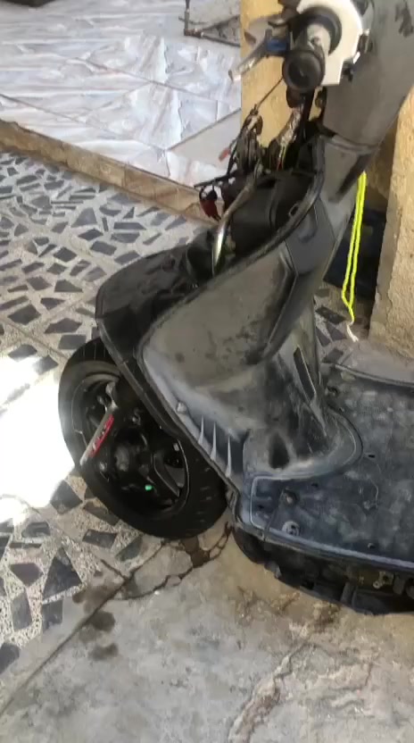 السلام عليكم
سكنس ياباني 110 ستان حساس
دراجه مناقصها شي كلشي شغال بيها بس عوزهه كفر لامامي فقط 
بوشه 85.5 لاتدخين لا صوت مكينه ناعمه 
شغاله نكره سلف
كهربائيات شغاله دبل شاره 
سعر 350 وبيها مجال بسيط 
عنواني بغداد بلديات تواصل خاص او *********** فقط واتساب راسلني وتدلل
