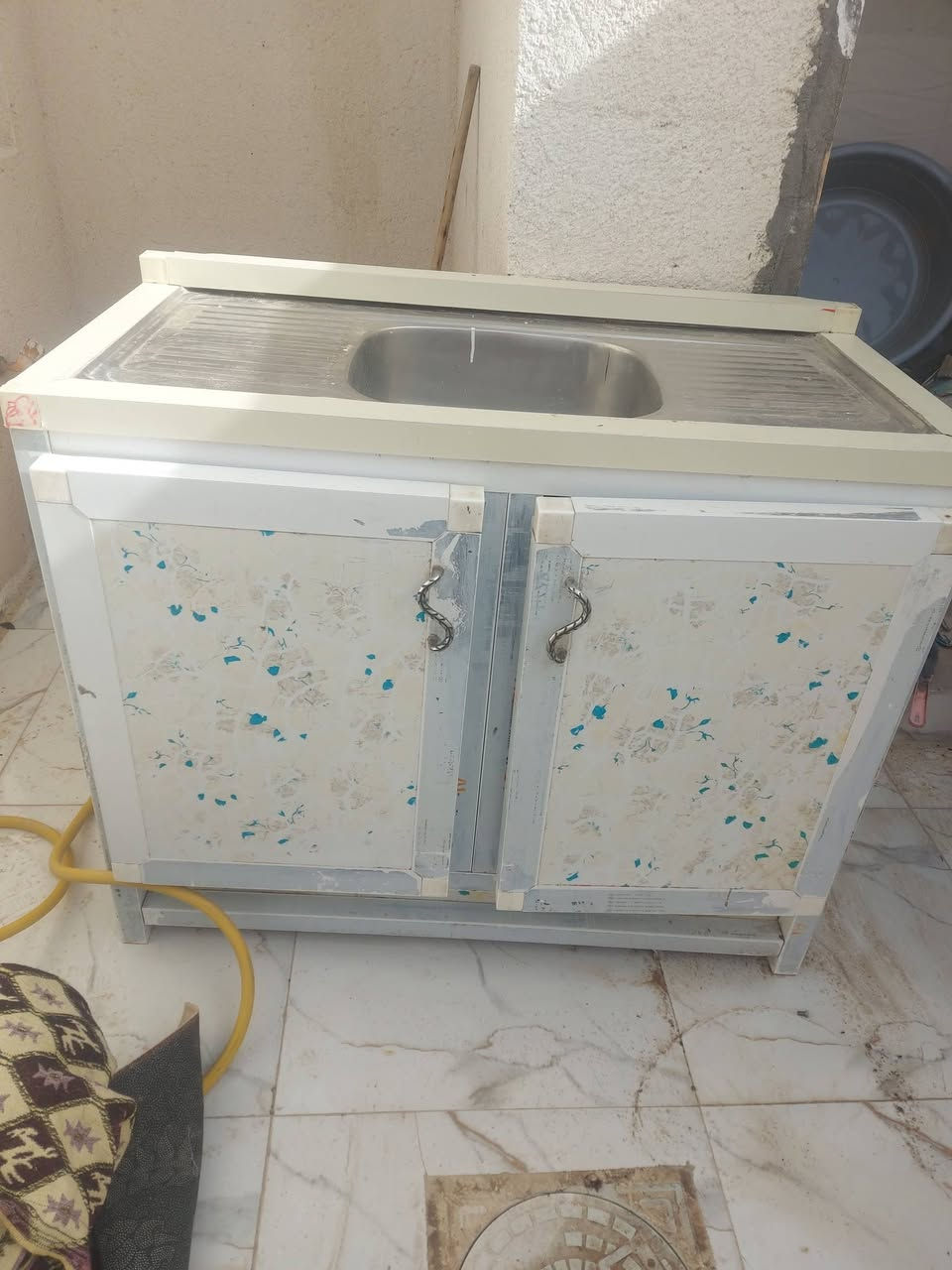 سنكي للبيع نظيف سعره ٥٠ وبي مجال
***********
