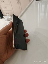 آيفون ١٦ برو ماكس • ٢٥٦ • بطارية ٩٤