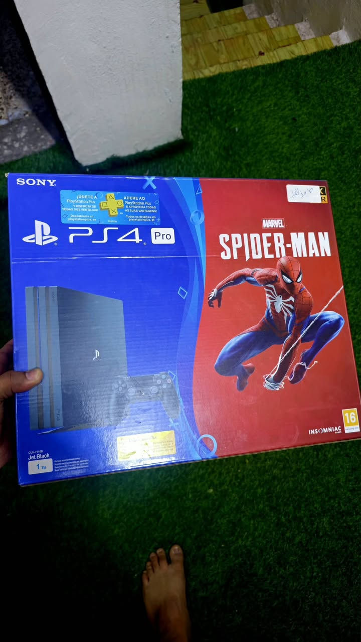 للبيع بلي فور برو امريكي مهكر
نضام ١٢ 
 نضافة 100%100
واحد تيرا بايت 

ويا جوسك أصلية 

٣٠٠ الف 

بغداد المعامل العماري

***********
