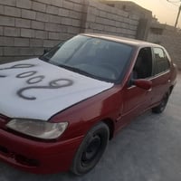 بيجو 306 مصبوغه عام جماليه  بيه واجهه من لمروو صدر لخلفي جديد بس صدره ...