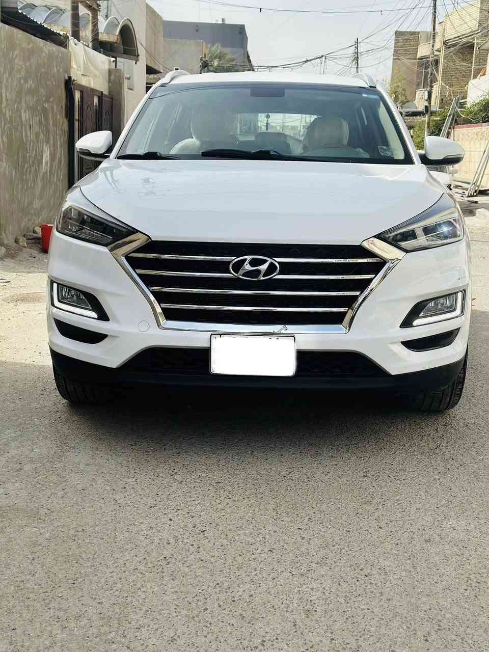 للجناي فقط 

توسان خليجي موديل 2019 كفاله عامه 

من صبغ وضربه وبارد وتكحيل وحالوب 

رقم بغداد - رقم وسنويه جدد تحويل مباشر 

ماشيه 60 كم حقيقي شرط الفحص 

مواصفات فول عده البنوراما  

مكان السياره بغداد 

السعر 200 وبيها مجال 

*********** 

اتصال او واتساب
