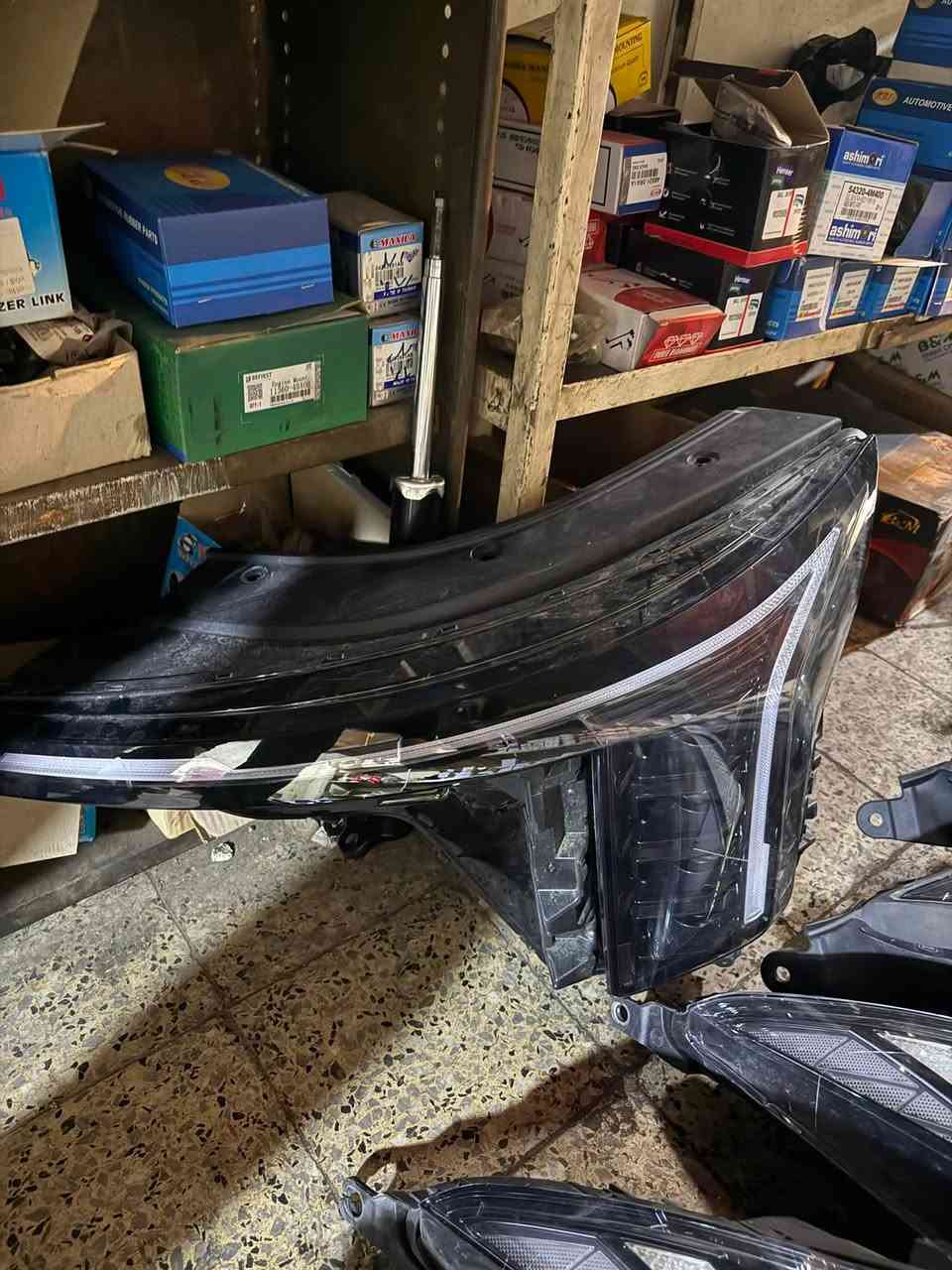 السلام عليكم متوفر لايتات جملة ***********

