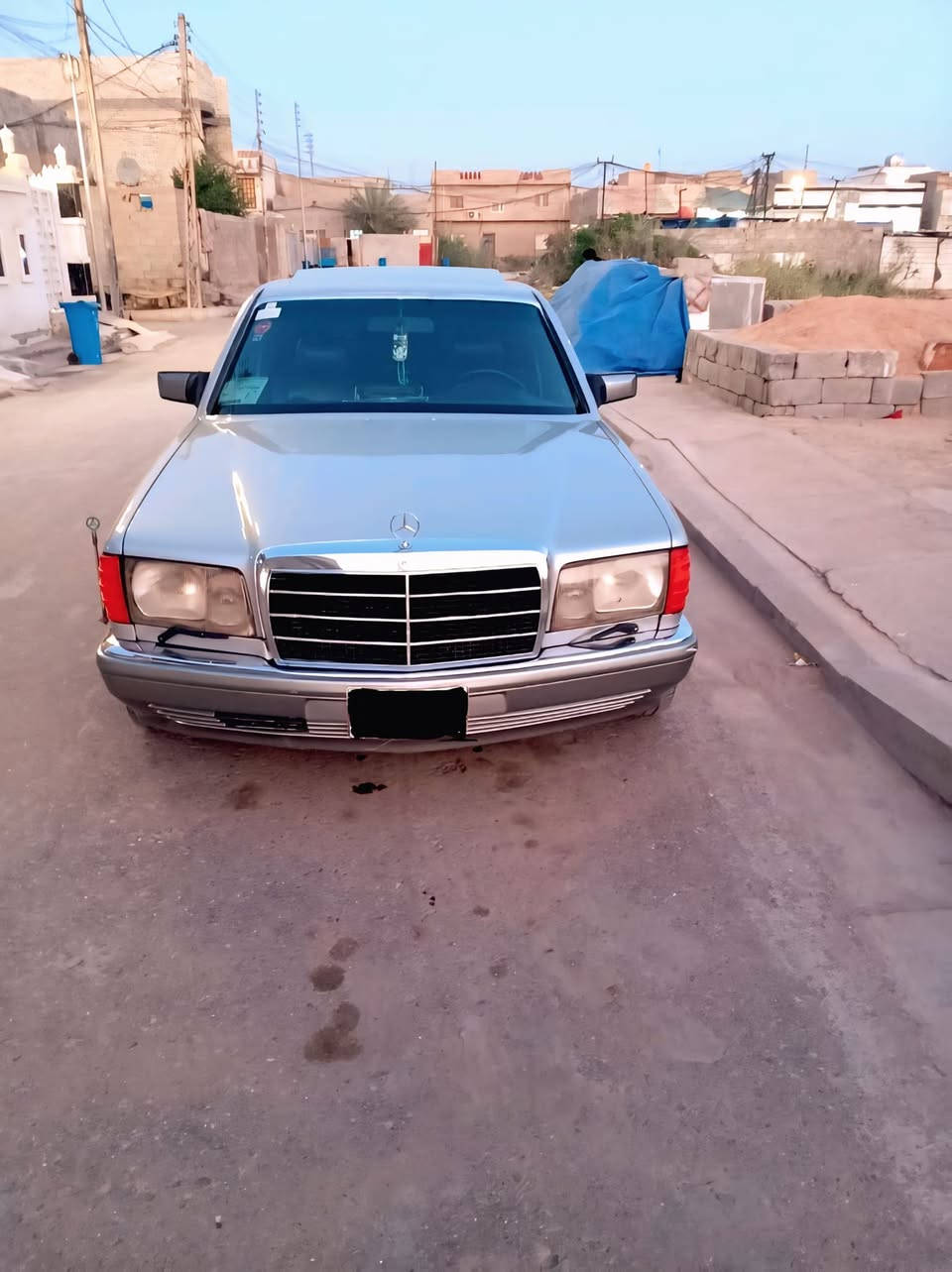 السلام عليكم مارسدس موديل خمسه وثمانين  محرك   خراطيم  منضومه غاز وبانزين مارسدس ثلاثميه 300 للبيع وهذا رقمي ***********
